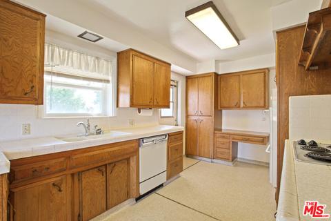 12093 Samoline Ave, Downey, CA 90242 photo 9