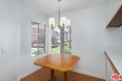 180 Racquet Club Dr, Compton, CA 90220 photo 7