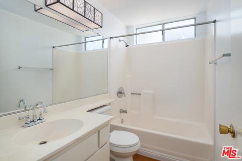 180 Racquet Club Dr, Compton, CA 90220 photo 13
