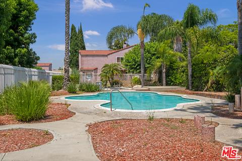 180 Racquet Club Dr, Compton, CA 90220 photo 22
