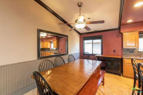 667 Holmes, Sugarloaf, CA 92386 photo 15