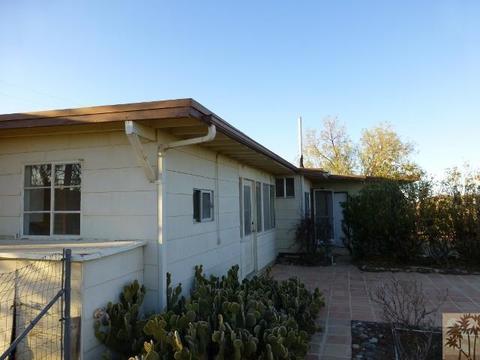1845 Cambria Ave, Landers, CA 92285 photo 2