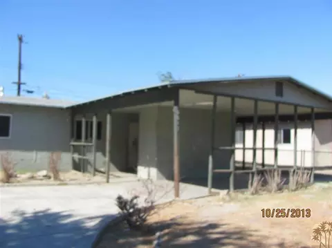 46617 Carnation St, Indio, CA 92201 photo 2