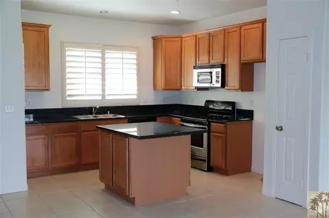 82334 Lancaster Way, Indio, CA 92201 photo 2