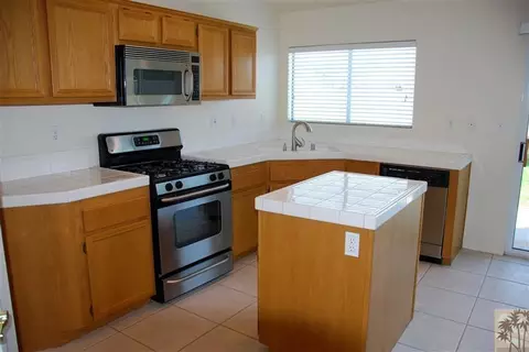 47776 Poseidon Cir, Indio, CA 92201 photo 2