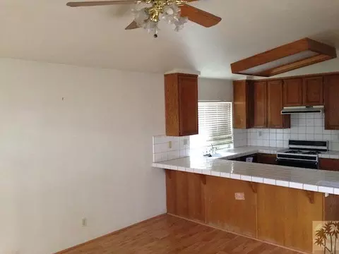 44800 13th St E, Lancaster, CA 93535 photo 4
