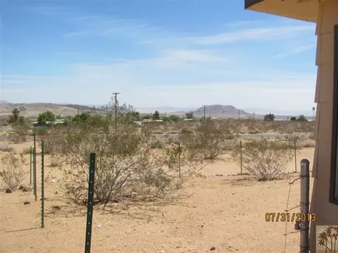 55522 Encantado Rd, Landers, CA 92285 photo 3