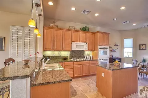 40465 Camino Montecito, Indio, CA 92203 photo 8
