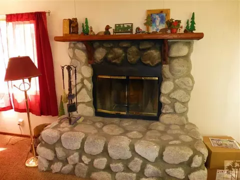 585 Lucerne Dr, Big Bear Lake, CA 92315 photo 7
