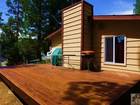 585 Lucerne Dr, Big Bear Lake, CA 92315 photo 2