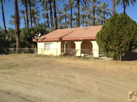 85680 Middleton, Thermal, CA 92274 photo 2