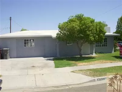 43208 Smoke Tree St, Indio, CA 92201 photo 1