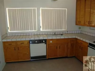 49187 Tamarisk Dr, Morongo Valley, CA 92256 photo 10