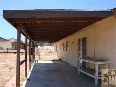 49187 Tamarisk Dr, Morongo Valley, CA 92256 photo 3