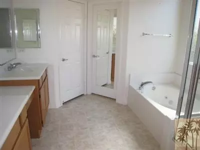 84350 Acqua Ct, Indio, CA 92203 photo 4