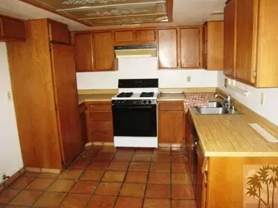 45215 Elm St, Indio, CA 92201 photo 3