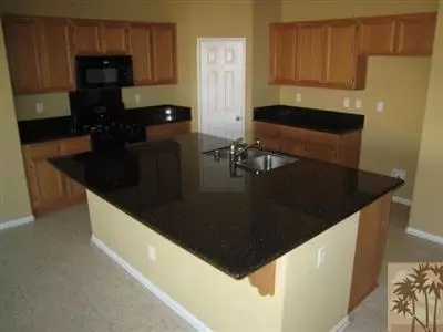 82552 Cray Mill Dr, Indio, CA 92203 photo 4