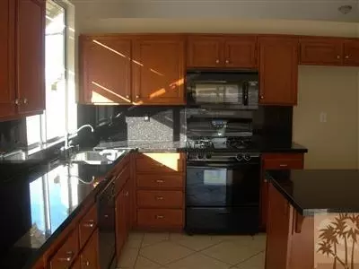 80397 Moonshadow Dr, Indio, CA 92201 photo 2