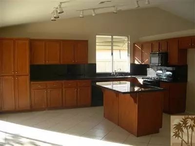 80397 Moonshadow Dr, Indio, CA 92201 photo 4