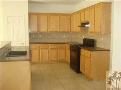 41316 Marston Ct, Indio, CA 92203 photo 2