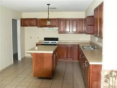 982 Date Ave, Coachella, CA 92236 photo 2