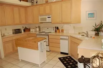 111 Celano Cir, Palm Desert, CA 92211 photo 4