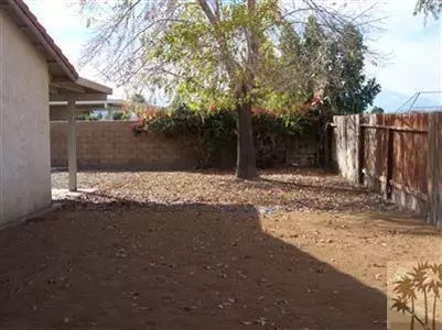 45435 Elm St, Indio, CA 92201 photo 2