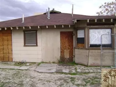 49482 Park Ave, Morongo Valley, CA 92256 photo 2