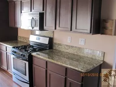 355 E Stetson Ave, Hemet, CA 92543 photo 4
