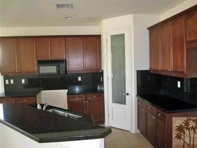 44477 Avenida Suarez, Indio, CA 92201 photo 2