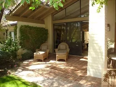 96 Deer Spring Ct, Palm Desert, CA 92211 photo 2