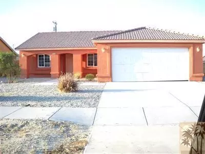 1247 Malat, Thermal, CA 92274 photo 2