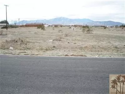 2287 Shore Gem Ave, Thermal, CA 92274 photo 2