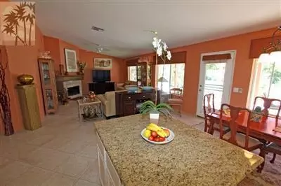 50 Sutton Pl E, Palm Desert, CA 92211 photo 9