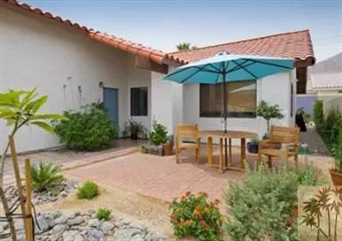 53665 Eisenhower Dr, La Quinta, CA 92253 photo 3