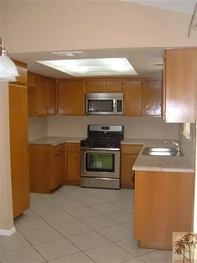 45775 Rogue River Rd, Indio, CA 92201 photo 2