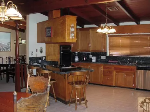 5593 Argyle Way, Riverside, CA 92506 photo 12