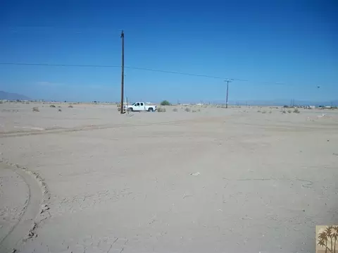 1079 Harvard Ave, Salton City, CA 92274 photo 4