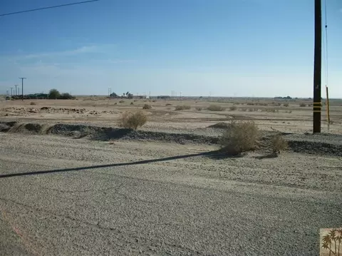 1079 Harvard Ave, Salton City, CA 92274 photo 1