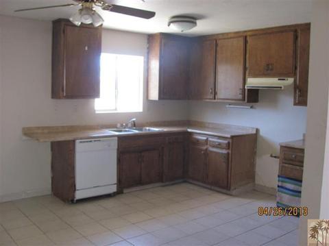 6422 Camarilla Ave, Yucca Valley, CA 92284 photo 9