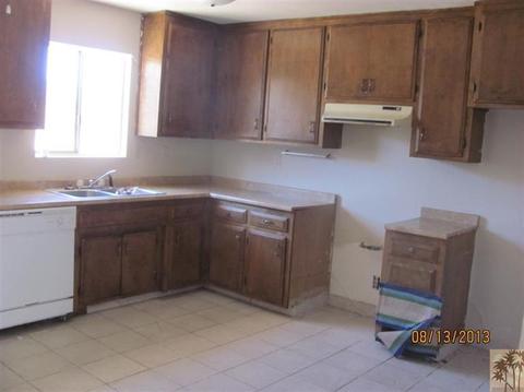 6422 Camarilla Ave, Yucca Valley, CA 92284 photo 6