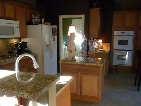 82249 Burton Ave, Indio, CA 92201 photo 10