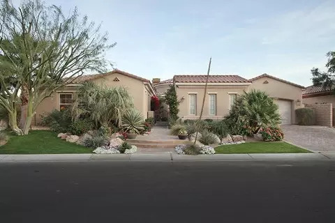 48280 Stillwater Dr, La Quinta, CA 92253 photo 4