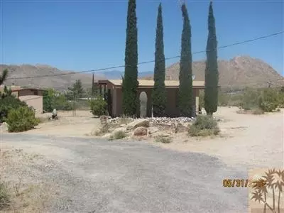 8526 Old Vine Rd, Joshua Tree, CA 92252 photo 2