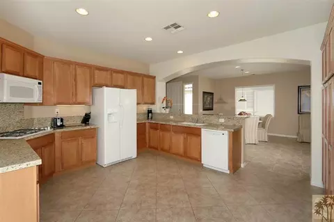 82230 Travolta Ave, Indio, CA 92201 photo 10