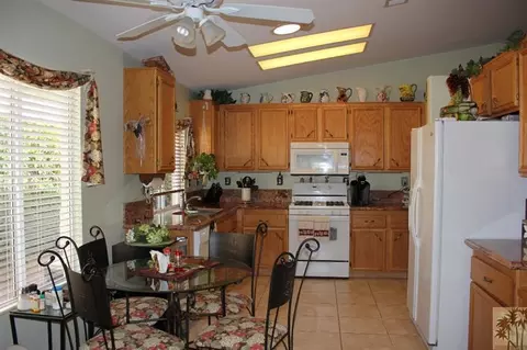 82388 Grant Dr, Indio, CA 92201 photo 3
