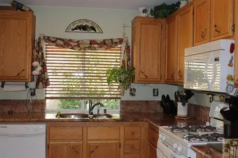 82388 Grant Dr, Indio, CA 92201 photo 4