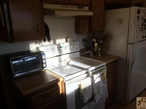 930 Dakota Ln, Landers, CA 92285 photo 9