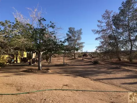 930 Dakota Ln, Landers, CA 92285 photo 21