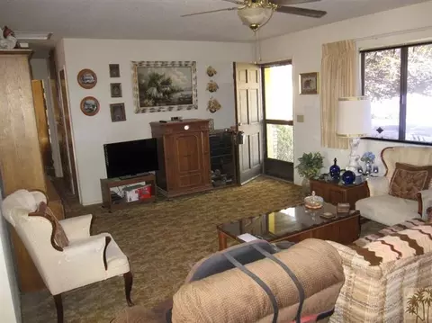 930 Dakota Ln, Landers, CA 92285 photo 5